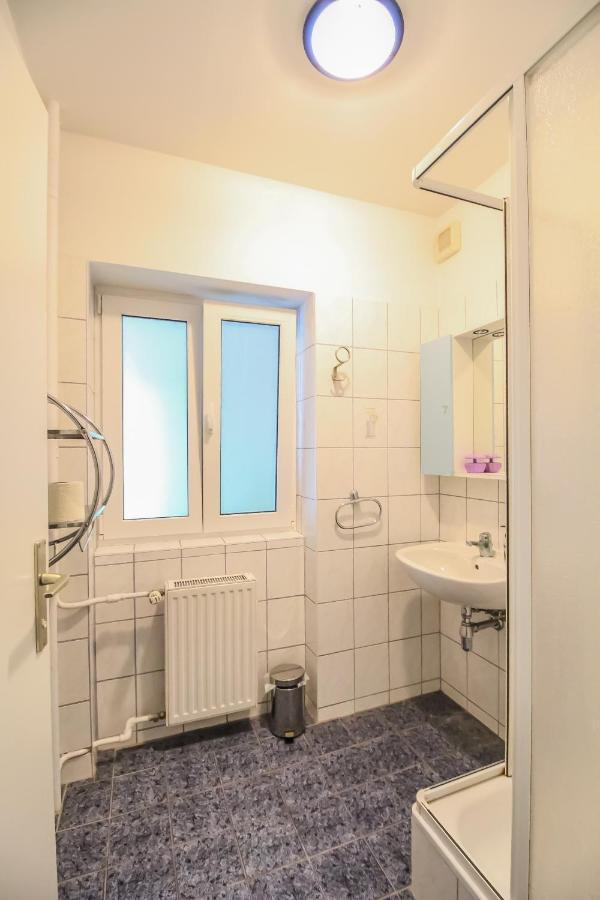 Economic Sb Apartment Vienna Esterno foto