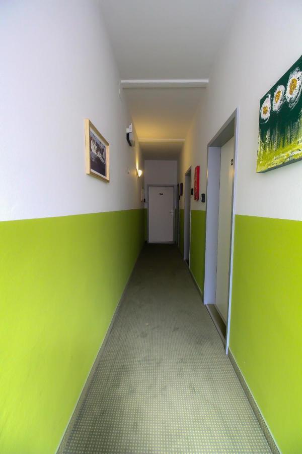 Economic Sb Apartment Vienna Esterno foto